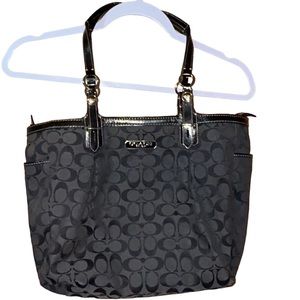 Coach Signature C bag - Black with Silver Hardware